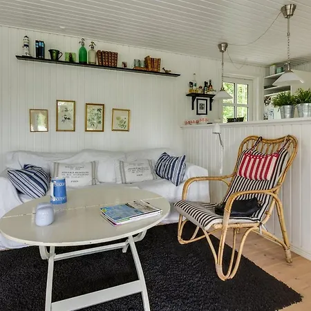 بيت للعطل Three-bedroom Holiday In هالس